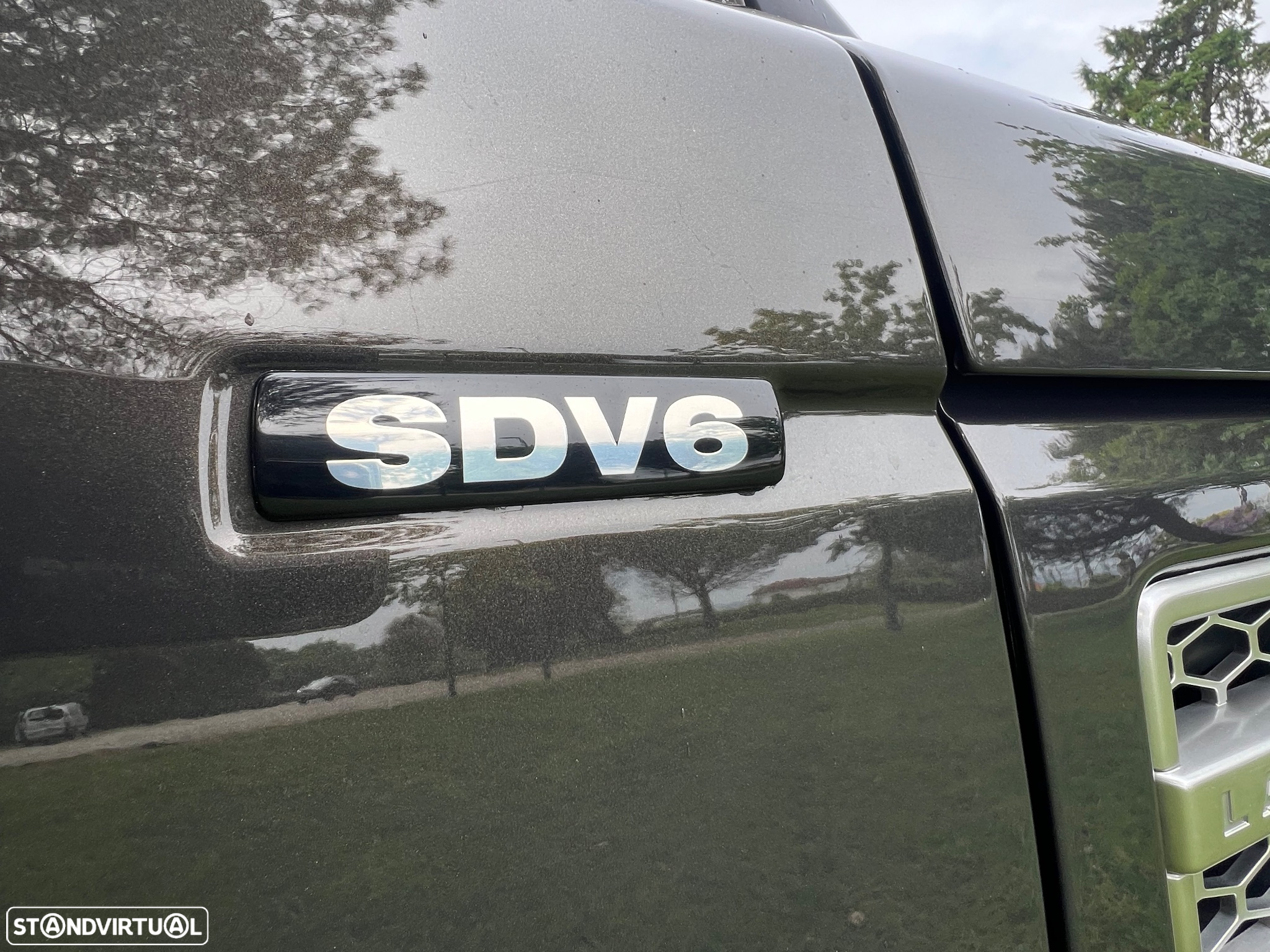 Land Rover Discovery SD V6 HSE - 30
