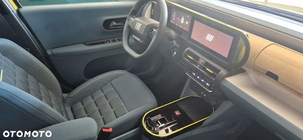 Fiat Grande Panda ver-1-2-mhev-la-prima-edct - 6