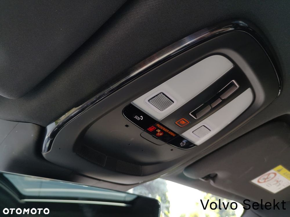 Volvo XC 60 - 32