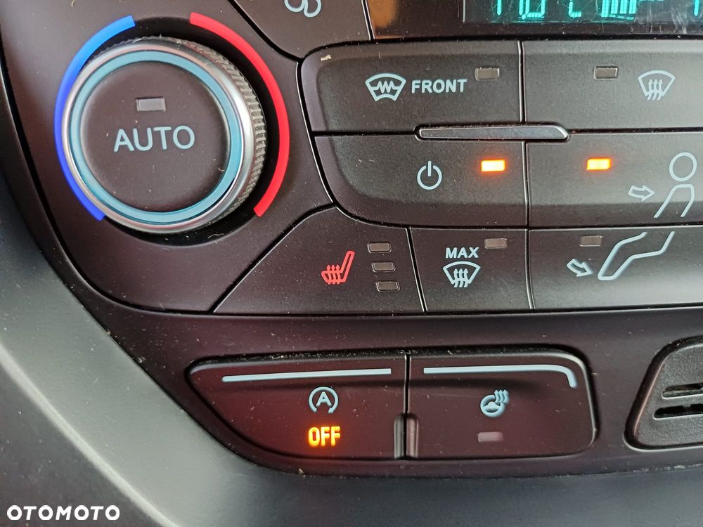 Ford Kuga - 22