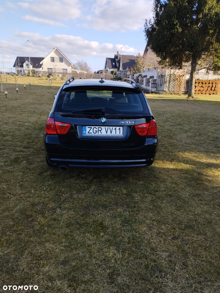 BMW Seria 3 320d - 5
