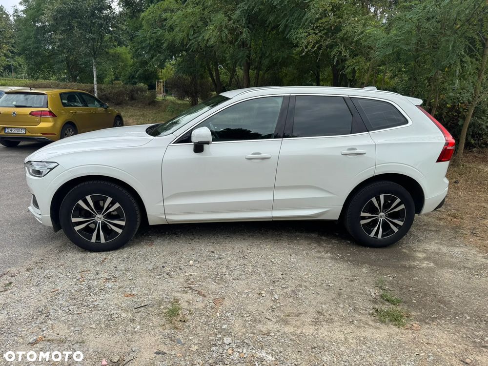 Volvo XC 60 D4 Momentum Pro - 4