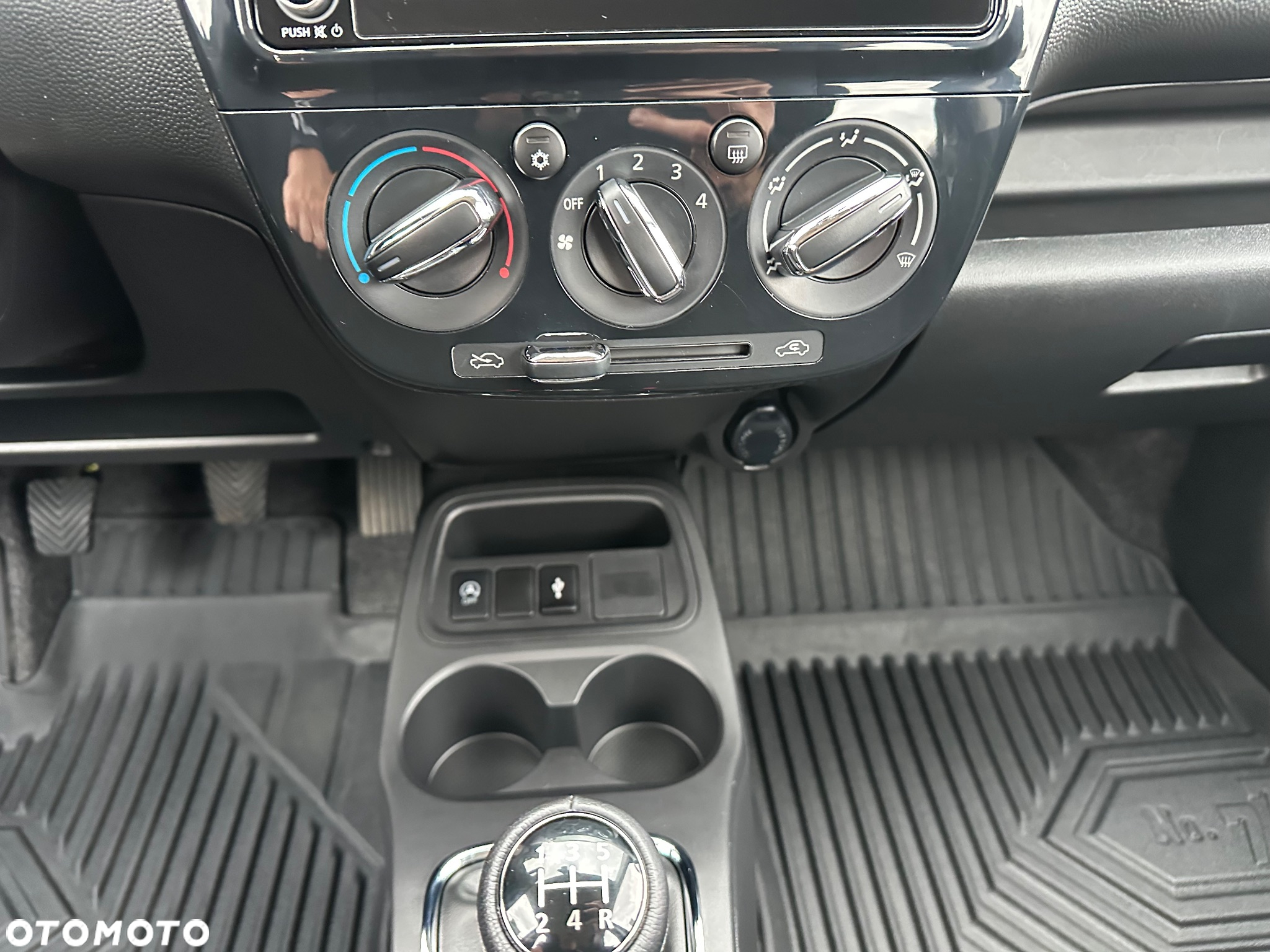 Mitsubishi Space Star 1.2 AS&G Intense - 20
