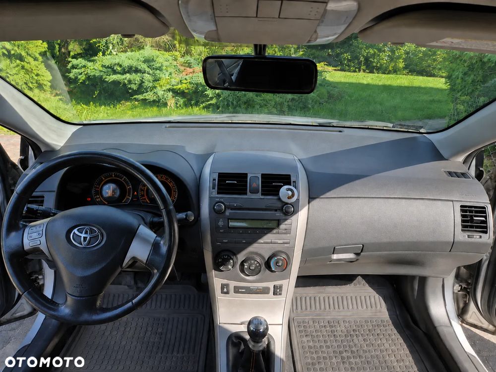 Toyota Corolla 1.4 D-4D Luna - 5