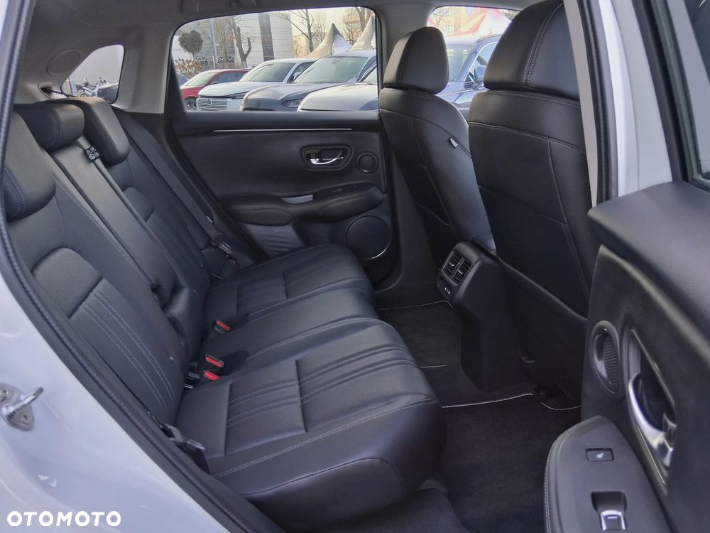 Honda ZR-V 2.0 i-MMD HEV Advance BSI/CTM 2WD CVT - 13