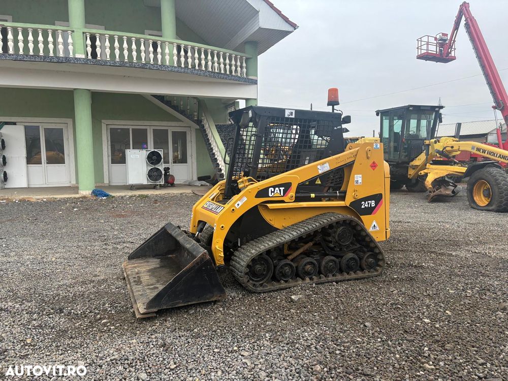 Caterpillar 247B - 2