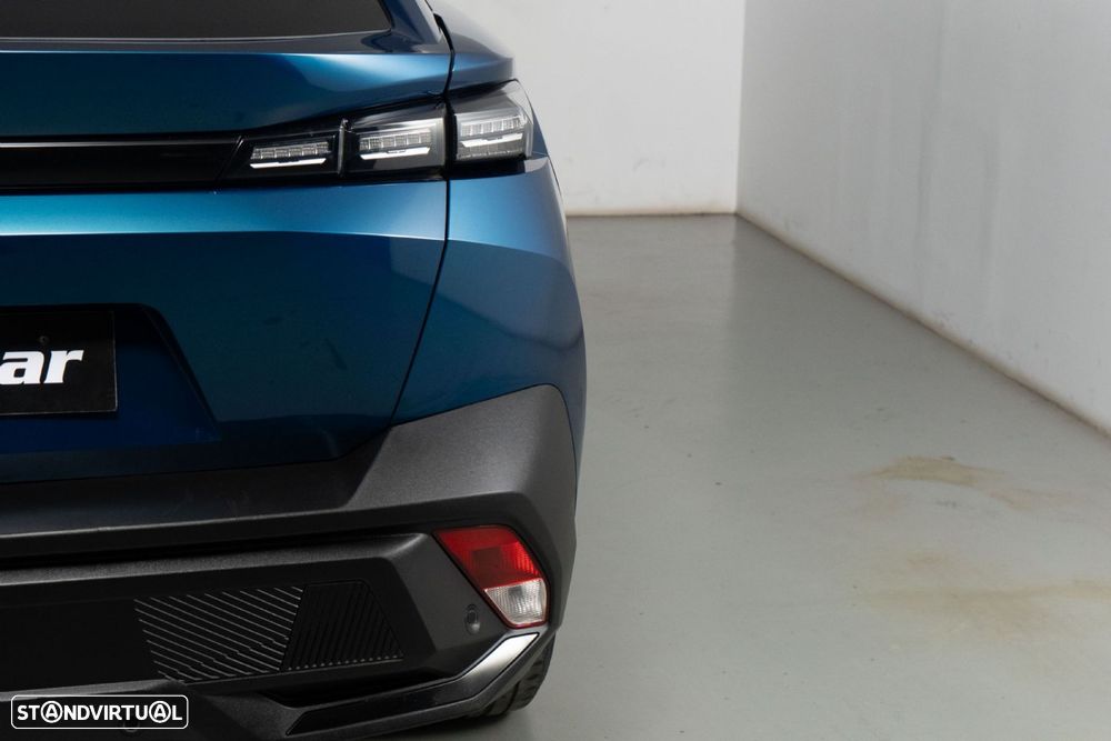 Peugeot 408 1.2 Hybrid Allure e-DCS6 - 23