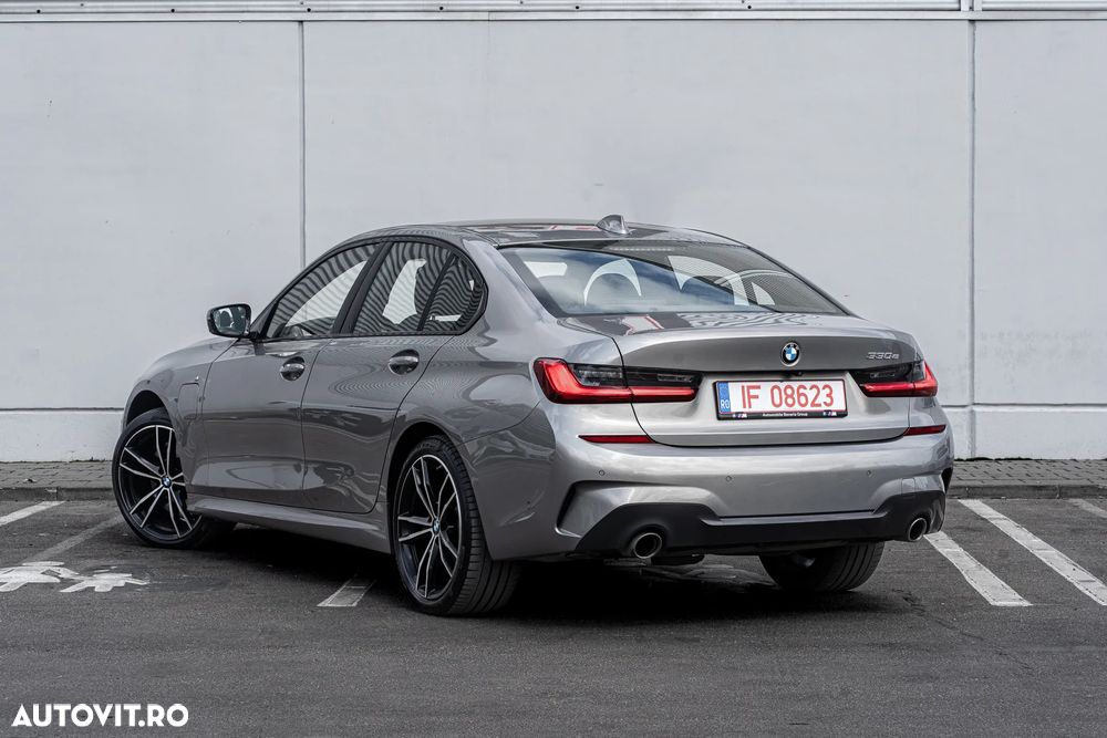 BMW Seria 3 330e Aut. M Sport - 9