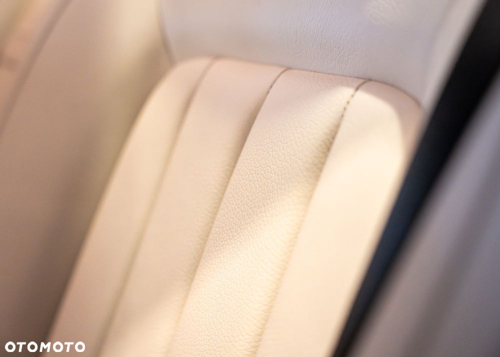 Mercedes-Benz CLS 500 4-Matic BlueEff - 17