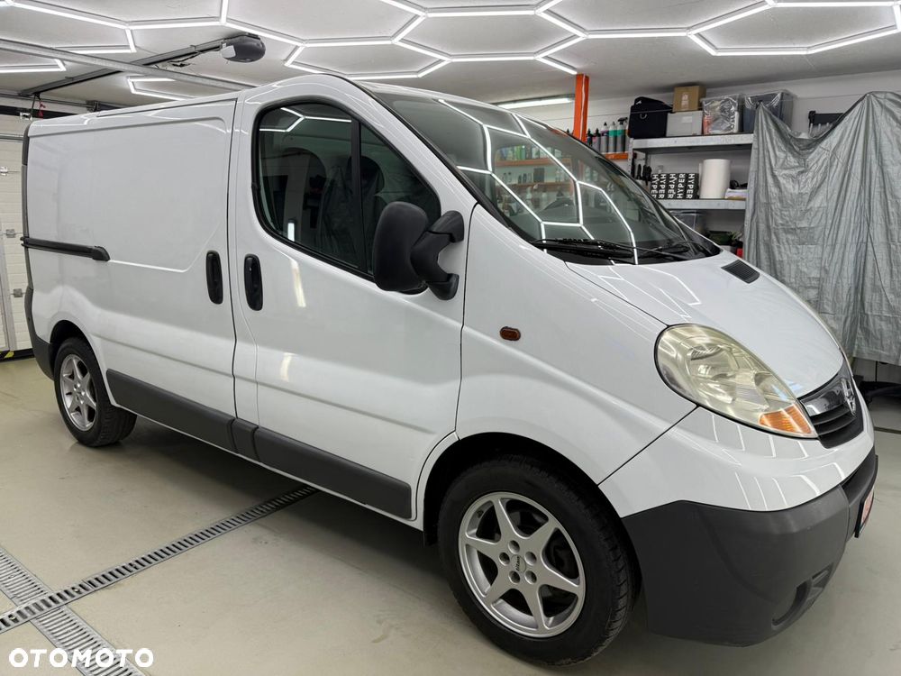 Opel Vivaro - 32