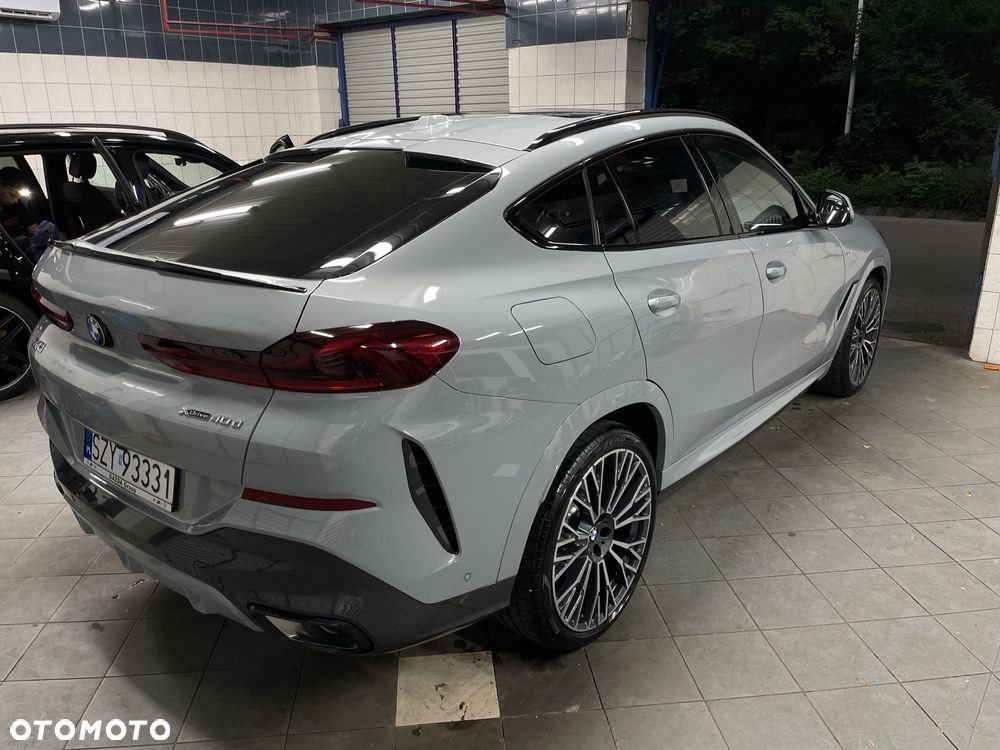 BMW X6 - 12