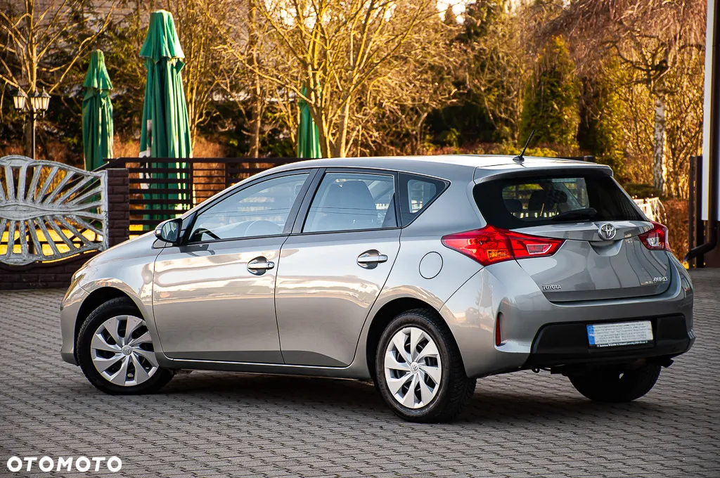 Toyota Auris 1.33 Dual-VVT-i Life - 13