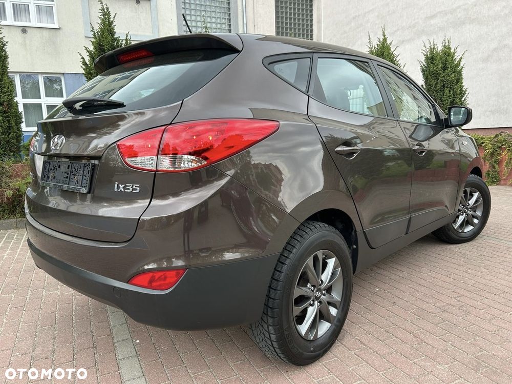 Hyundai ix35 blue 1.6 2WD Finale - 13