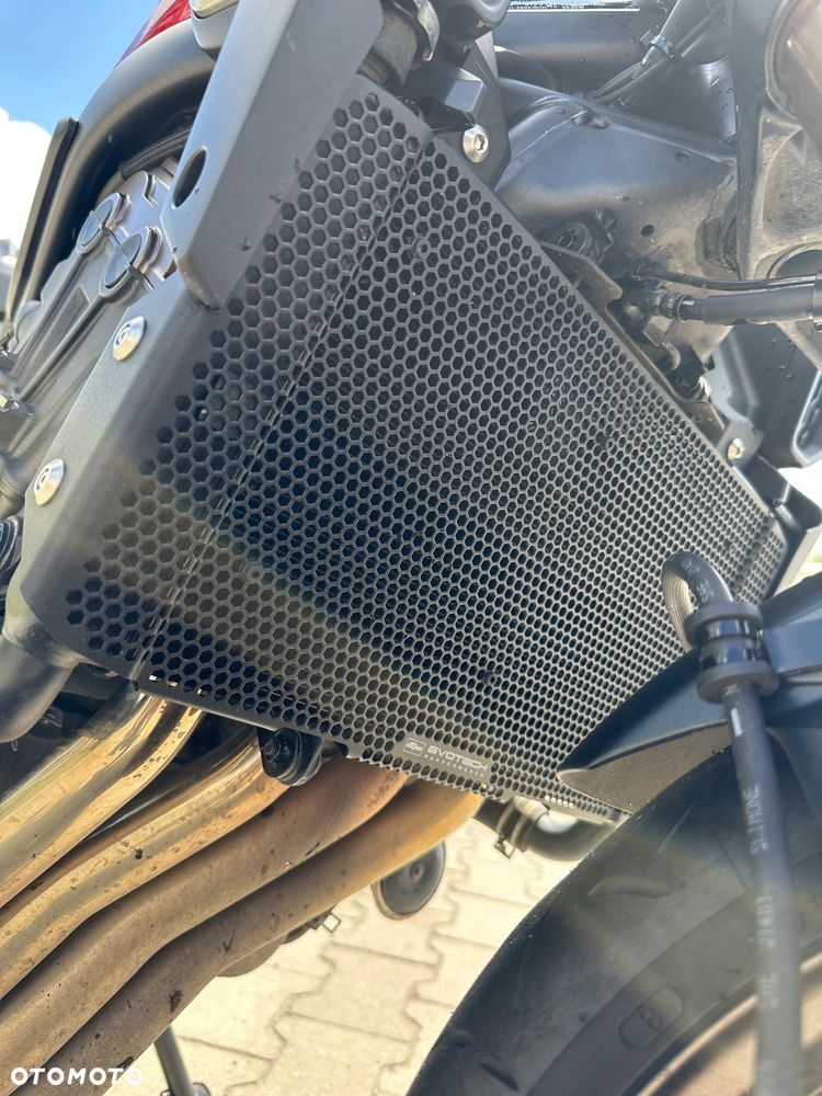 Honda CB - 8