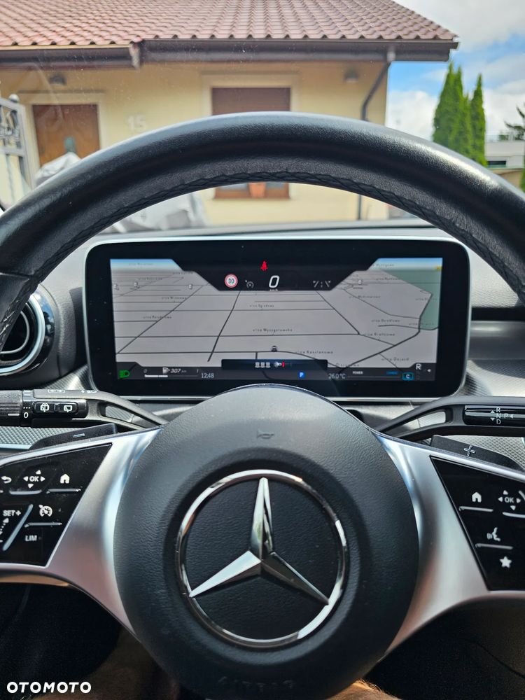 Mercedes-Benz Klasa C 180 mHEV Avantgarde - 31