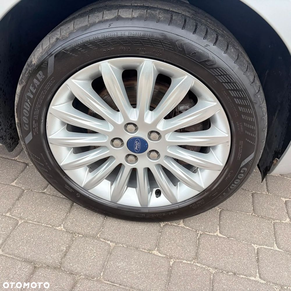 Ford S-Max 2.0 TDCi DPF Titanium - 19