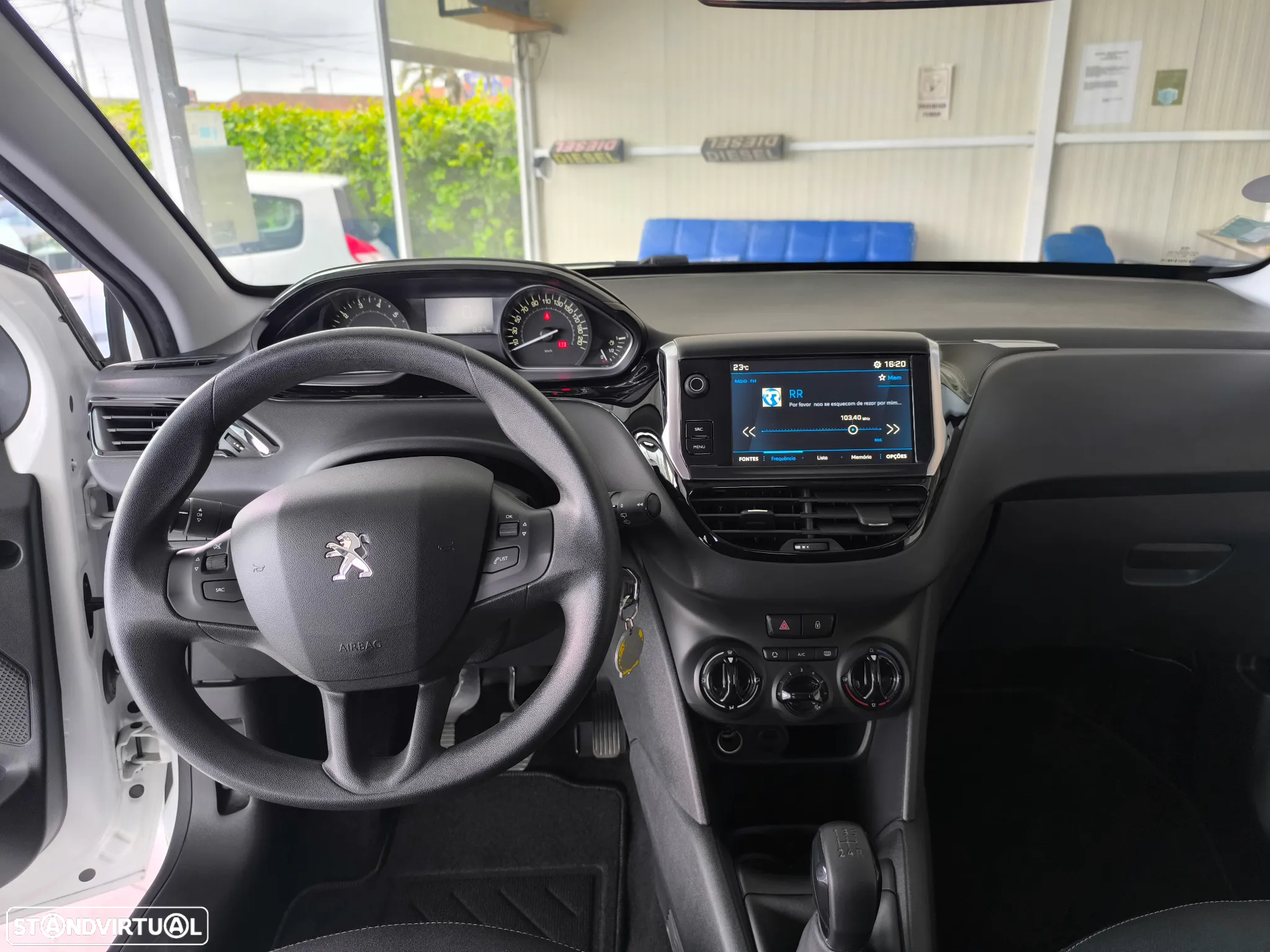 Peugeot 208 1.2 PureTech Active - 23