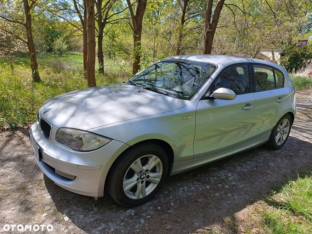 BMW Seria 1 118d DPF - 1