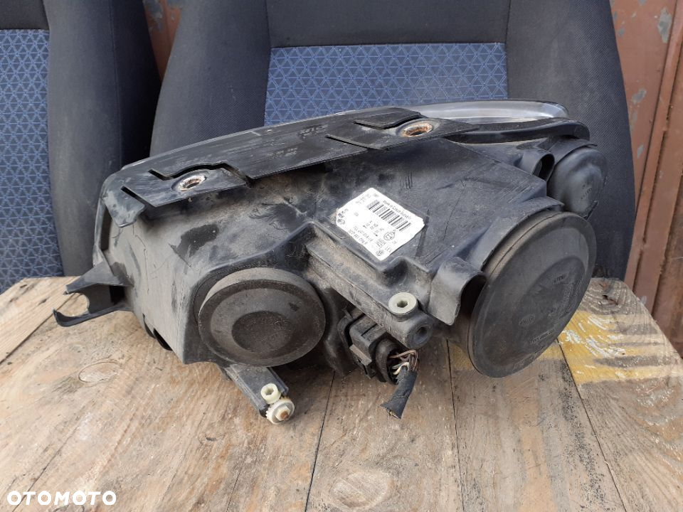 VW VOLKSWAGEN PASSAT B6 LAMPA PRZÓD PRZEDNIA PRAWA SOCZEWKA ORYGINAŁ - 4