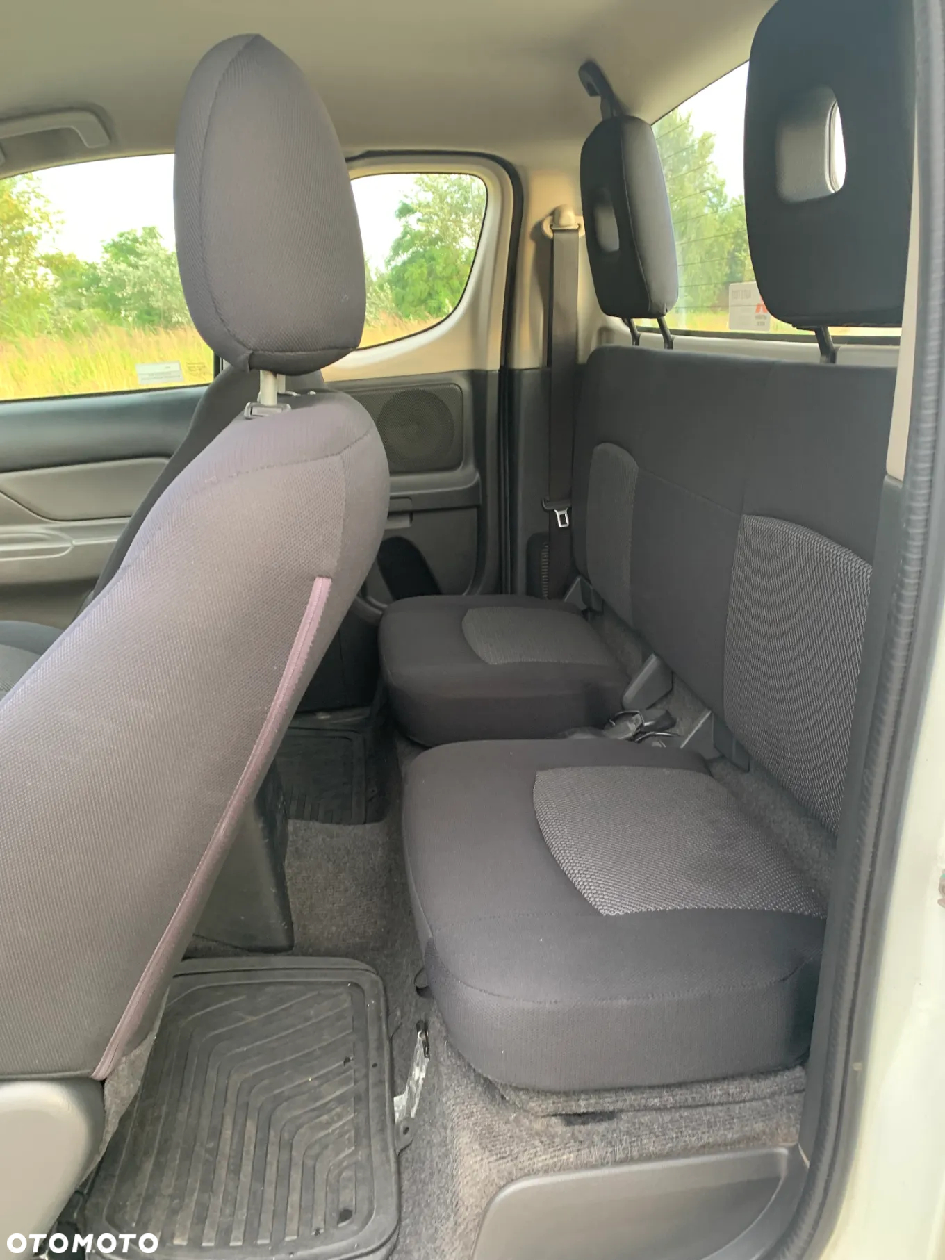 Mitsubishi L200 2.4 d CC Invite - 12