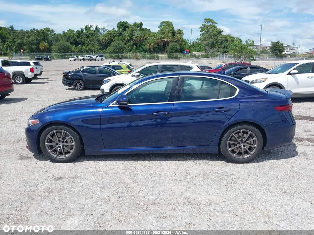 Alfa Romeo Giulia - 9