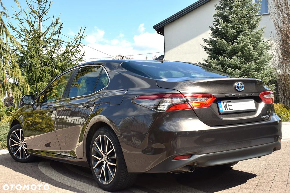 Toyota Camry 2.5 Hybrid Prestige CVT - 2