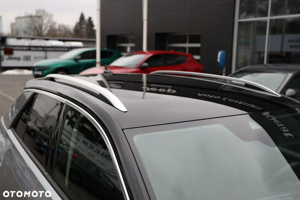 Volkswagen T-Roc 2.0 TDI SCR Style DSG - 37