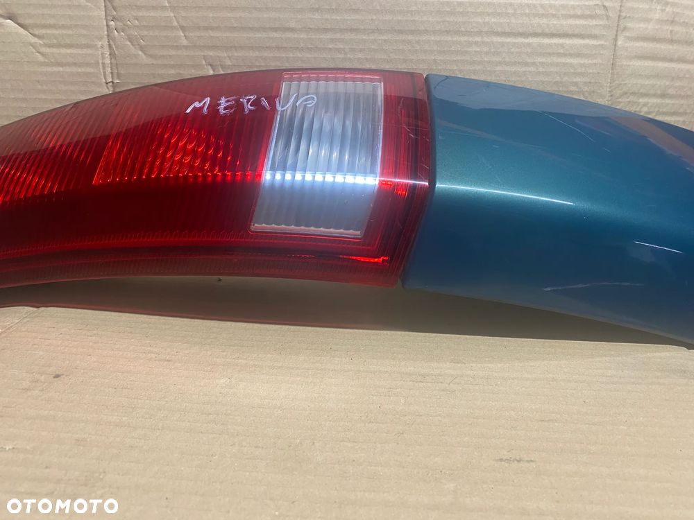 LAMPA TYLNA LEWA OPEL MERIVA A 93295362 - 9