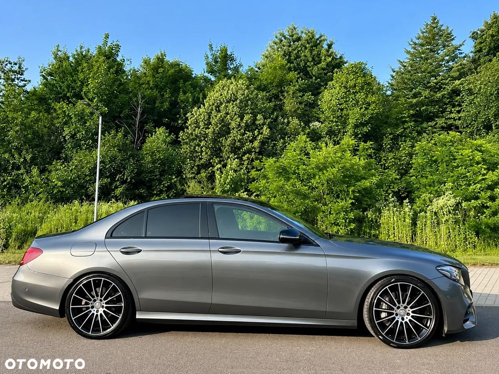 Mercedes-Benz Klasa E 300 9G-TRONIC AMG Line - 3