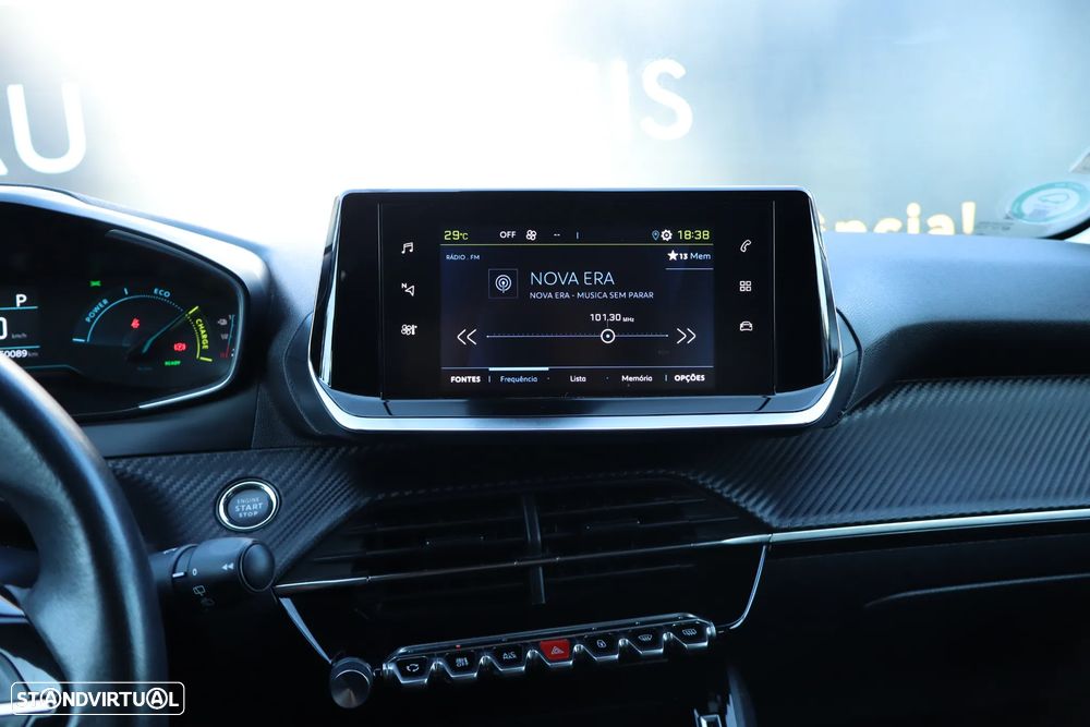 Peugeot e-208 Allure Pack - 20