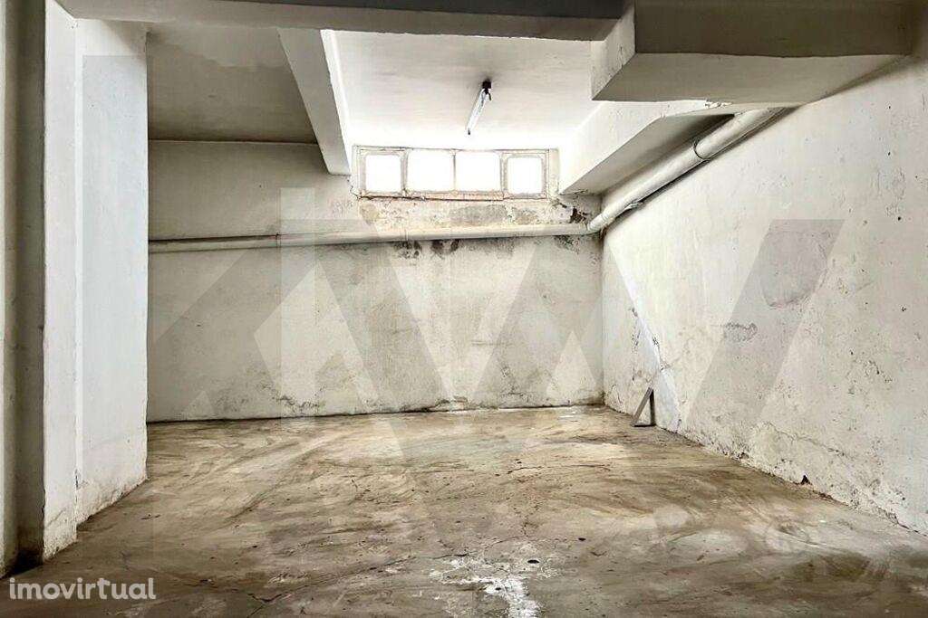 Loja para arrendar na Estrela! - Grande imagem: 2/18