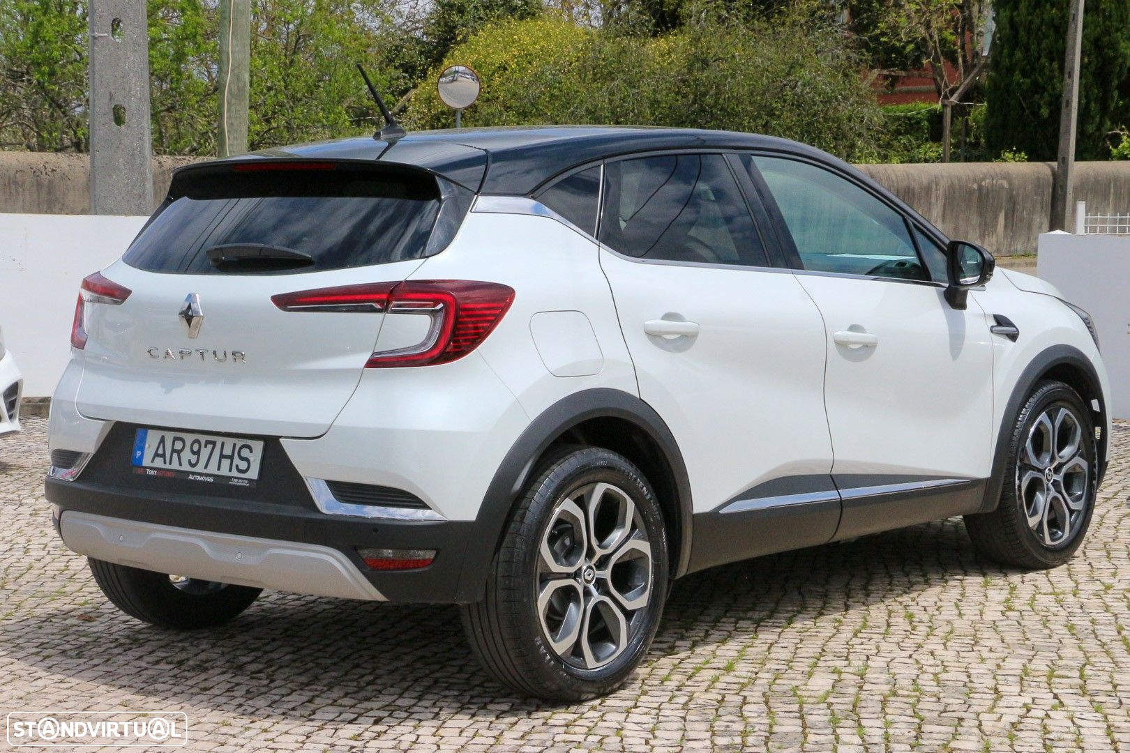 Renault Captur 1.0 TCe Exclusive - 3