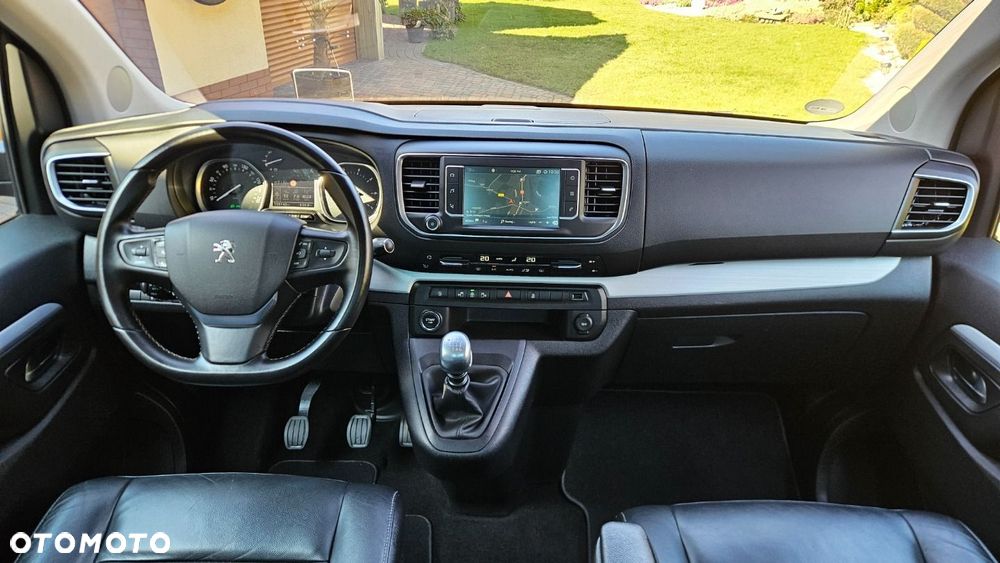 Peugeot Traveller L2 2.0 Business VIP - 16