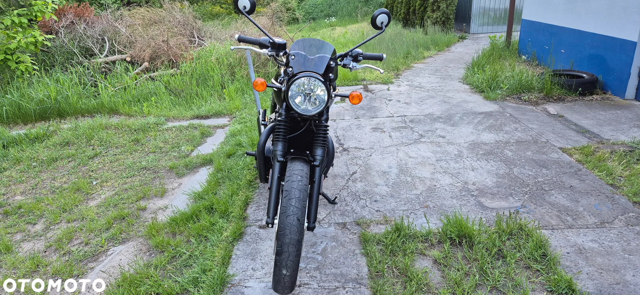 Triumph Bonneville - 17