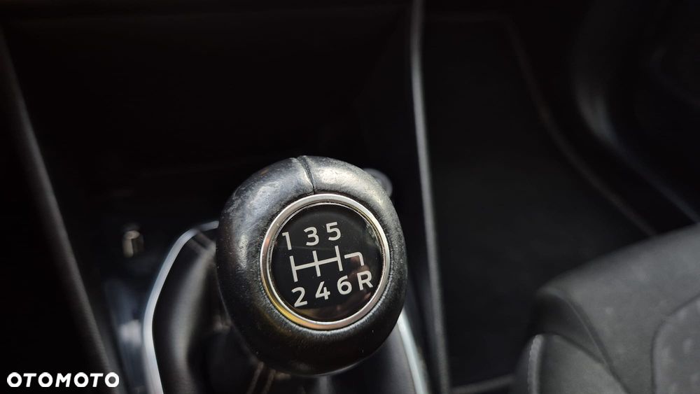 Ford Fiesta 1.0 EcoBoost S&S TITANIUM - 30