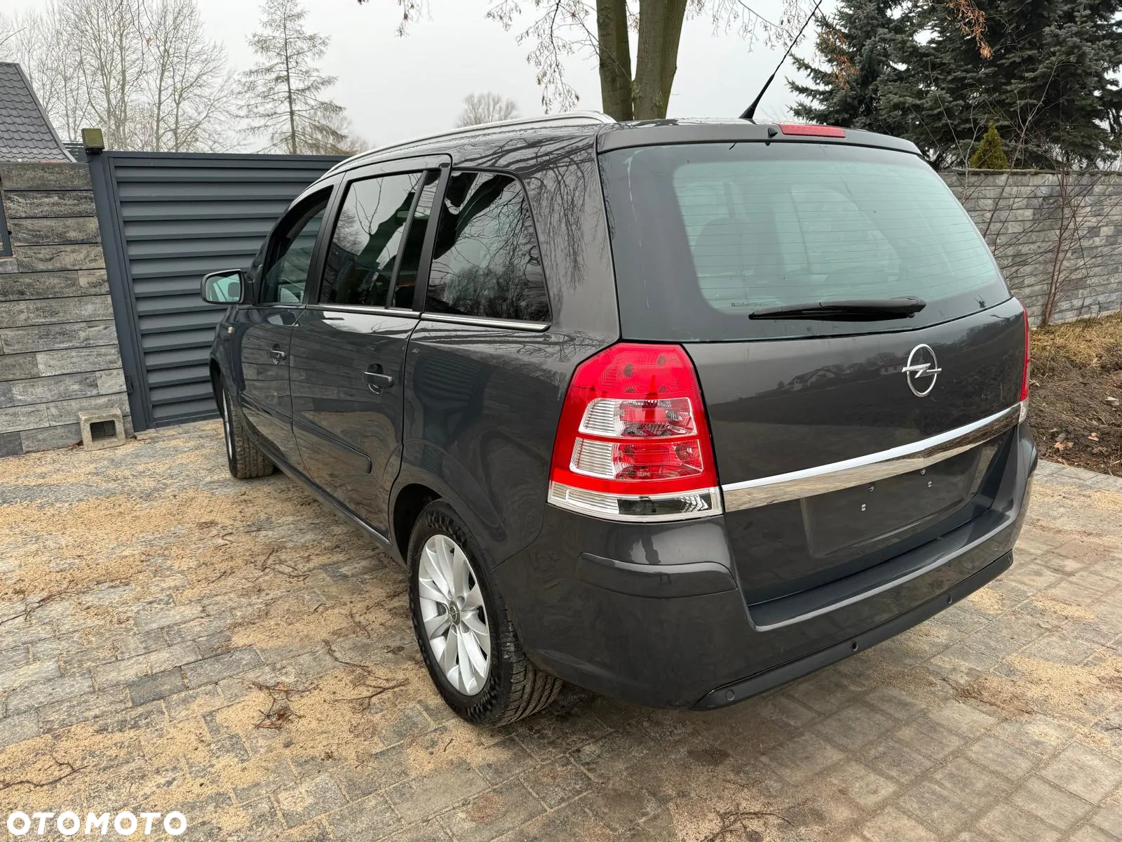 Opel Zafira 1.8 Design Edition - 8