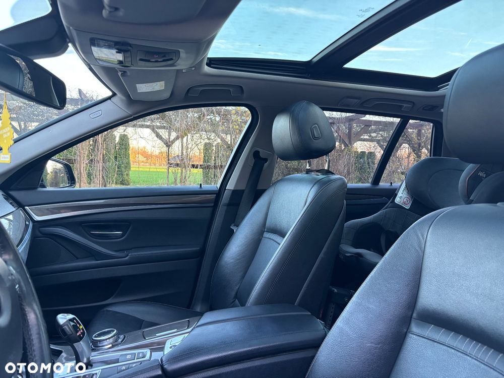BMW Seria 5 520d xDrive Luxury Line - 17
