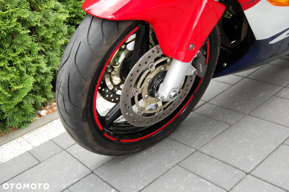 Honda CBR - 7