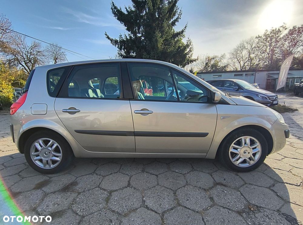 Renault Scenic - 5