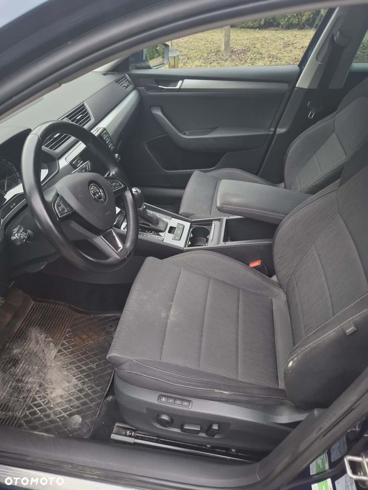 Skoda Superb 2.0 TDI Ambition DSG - 6