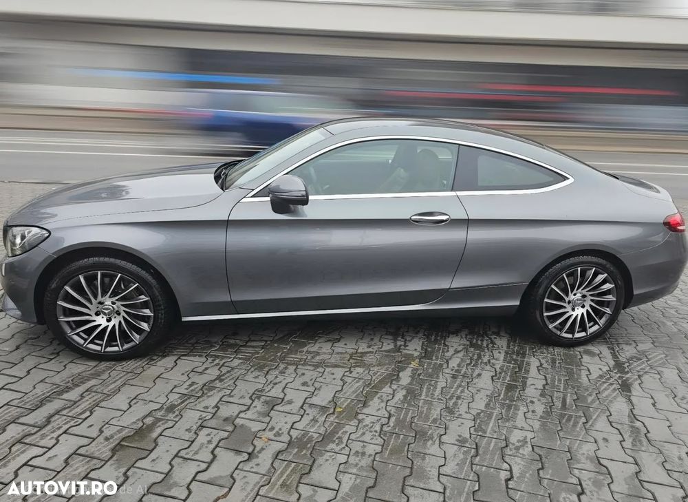 Mercedes-Benz C 400 4Matic 9G-TRONIC - 11