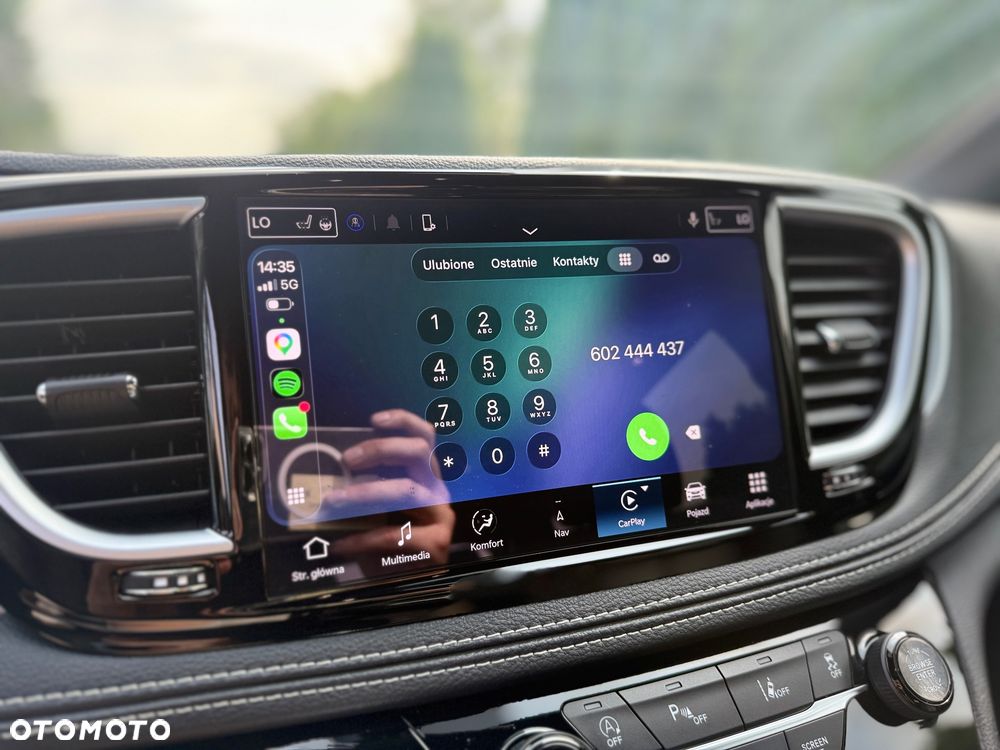 Chrysler Pacifica - 22