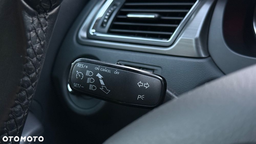 Skoda RAPID 1.2 TSI Ambition DSG - 16