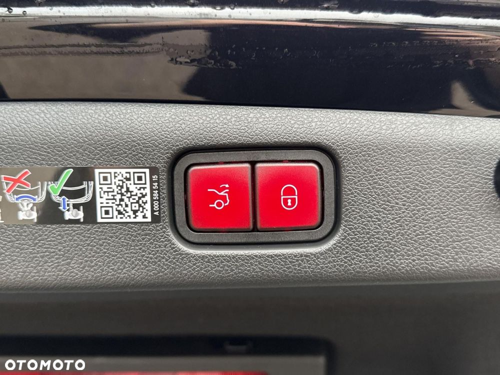 Mercedes-Benz Klasa E - 16