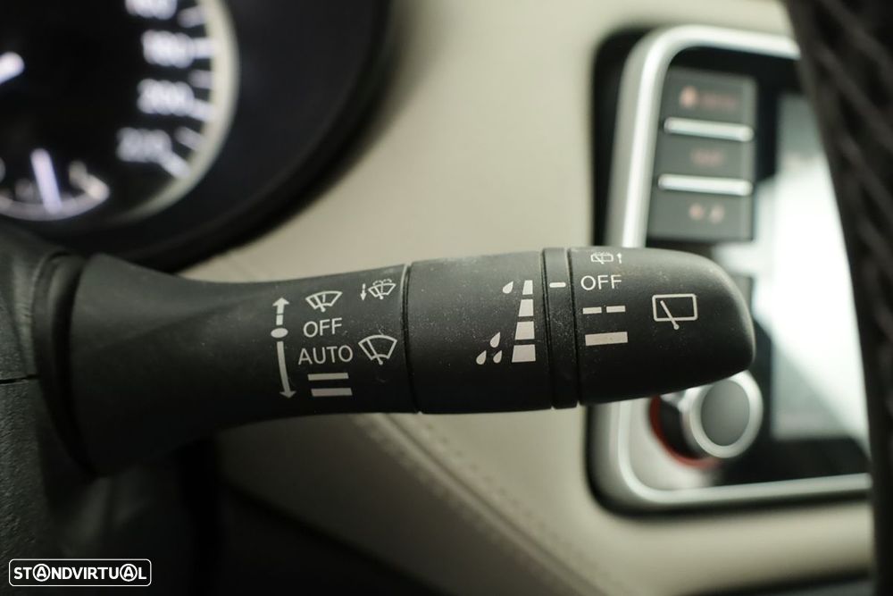 Nissan Micra 1.0 IG-T Tekna CVT - 18