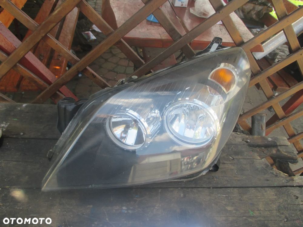 lampa Astra 3 H Hella Europa orginał - 1