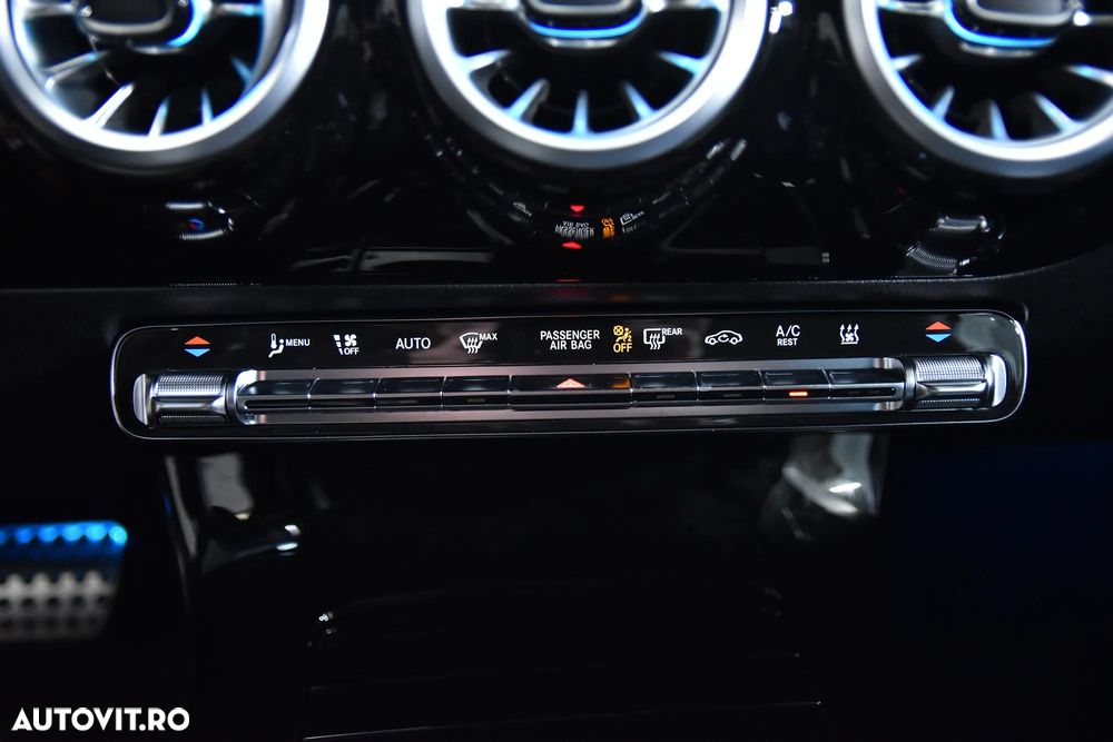 Mercedes-Benz CLA 250 e 8G-DCT AMG Line - 17