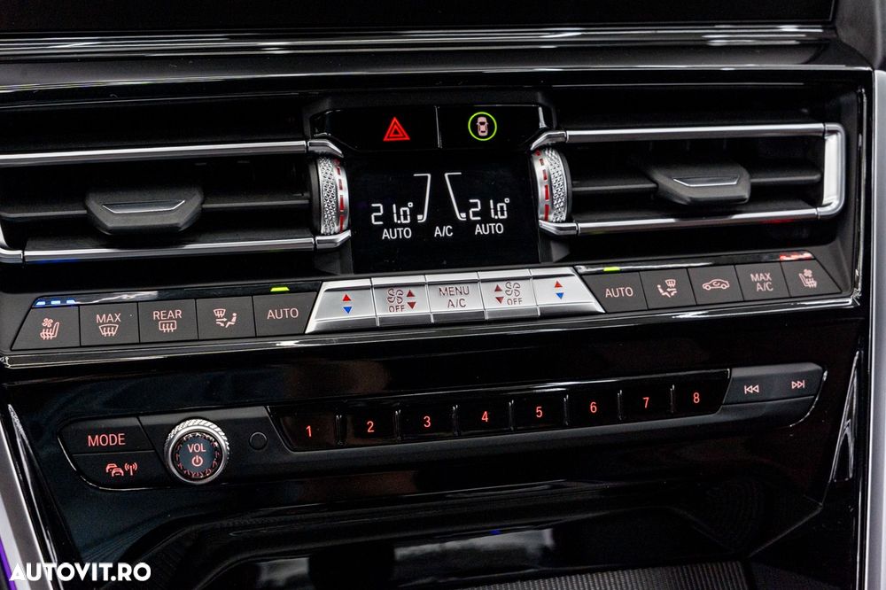 BMW M8 M850i xDrive AT - 36