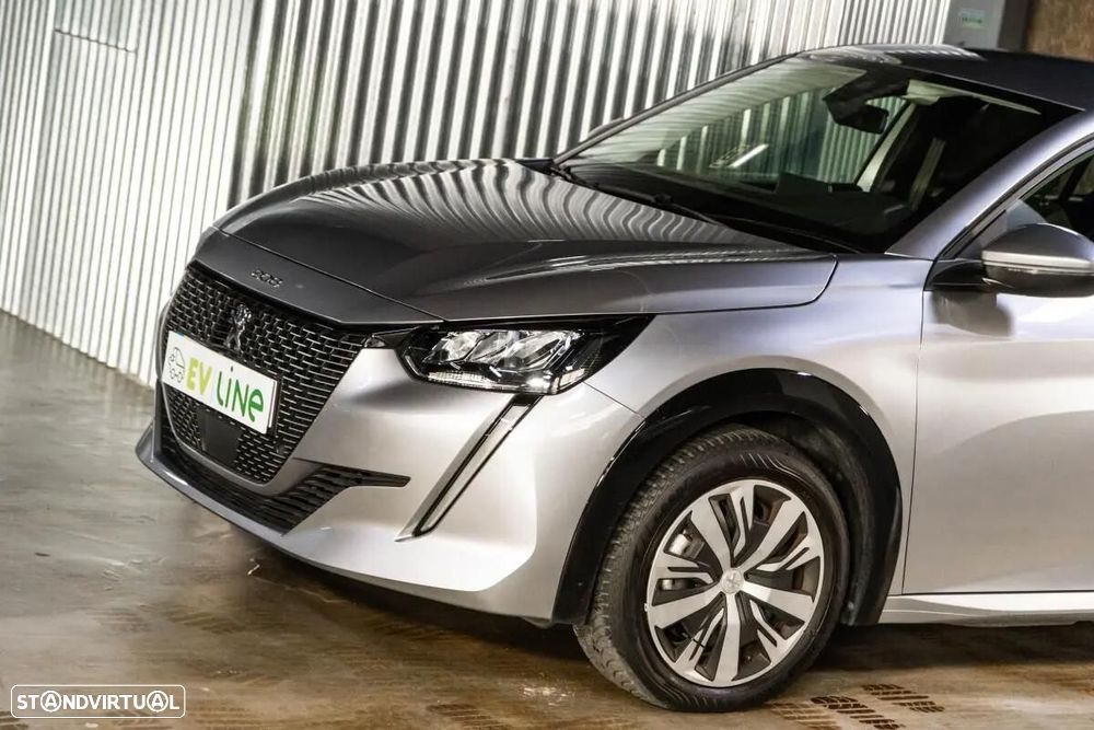 Peugeot e-208 - 14