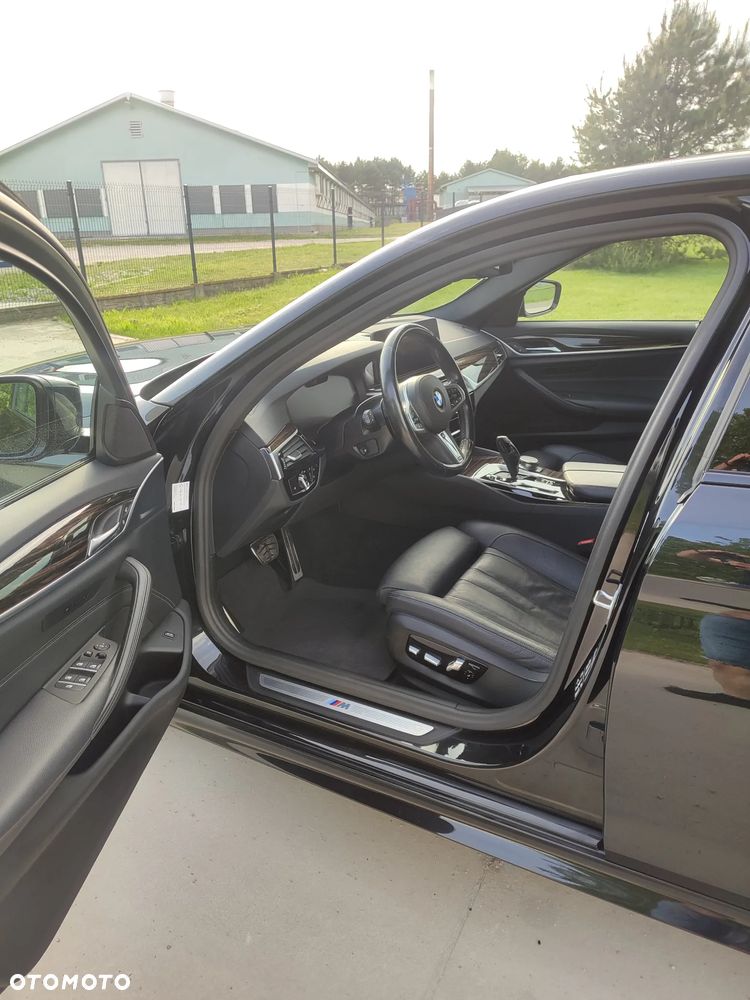 BMW Seria 5 530d xDrive M Sport Edition - 17